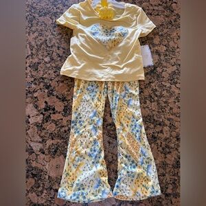 Btween 2 piece yellow Floral Heart flare pants set